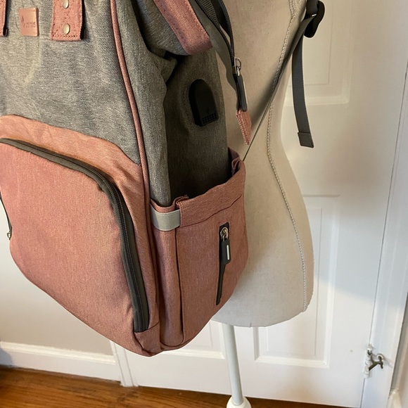 Upsimples Diaper Backpack - Picture 2 of 4